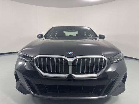 Used 2024 BMW 530i xDrive w/ M Sport Package AWD/4WD image 2