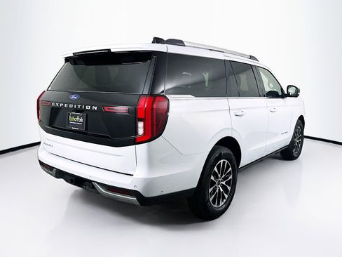Used 2025 Ford Expedition Platinum AWD/4WD image 9
