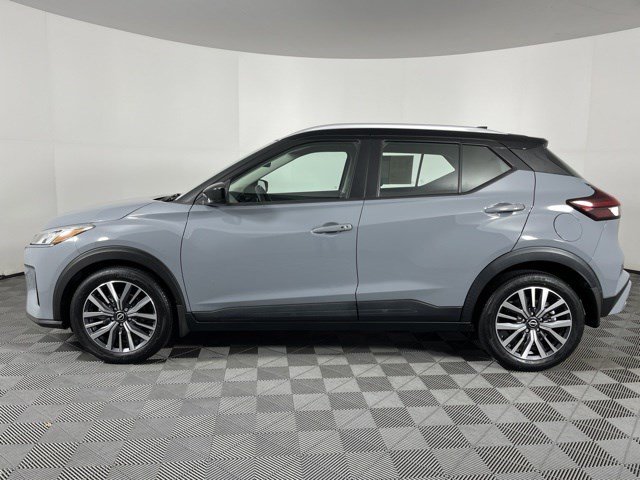 Used 2023 Nissan Kicks SV FWD image 5