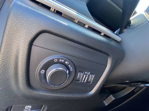 Used 2021 Jeep Grand Cherokee L Laredo AWD/4WD image 12