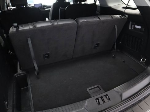 Certified 2022 Ford Explorer XLT w/ Equipment Group 202A image 19