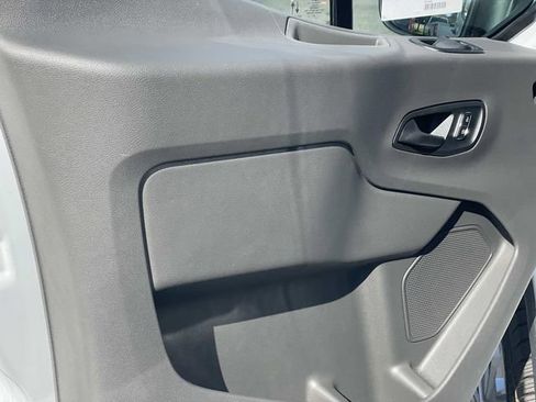 New 2025 Ford Transit 250 Low Roof RWD image 14