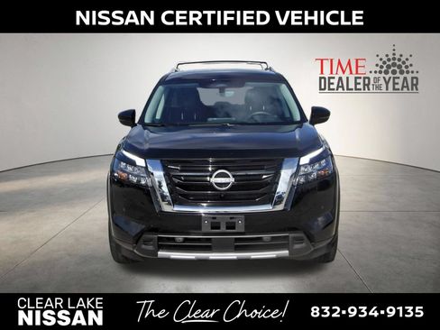 Certified 2025 Nissan Pathfinder SL FWD image 3