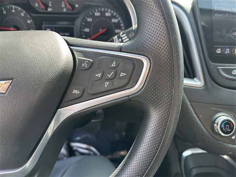 Used 2022 Chevrolet Malibu LT image 29
