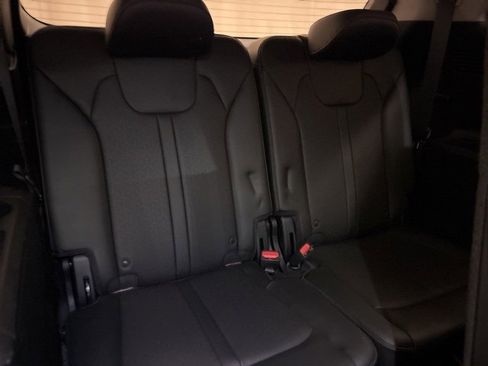 Certified 2021 Kia Sorento S w/ Panoramic Sunroof Package image 19