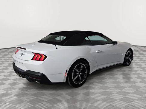 Used 2025 Ford Mustang Convertible RWD image 8