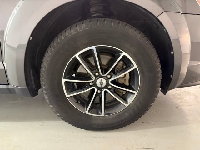 Used 2018 Dodge Journey SE w/ Connectivity Group FWD image 27