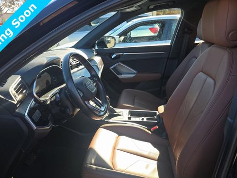 Used 2022 Audi Q3 2.0T Premium Plus w/ Premium Plus Package image 8