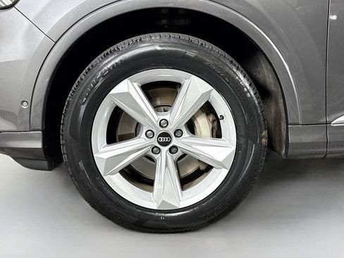 Used 2022 Audi Q7 2.0T Premium Plus w/ Premium Plus Package AWD/4WD image 32