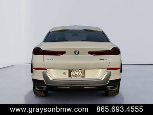 Used 2023 BMW X6 xDrive40i w/ Premium Package image 4