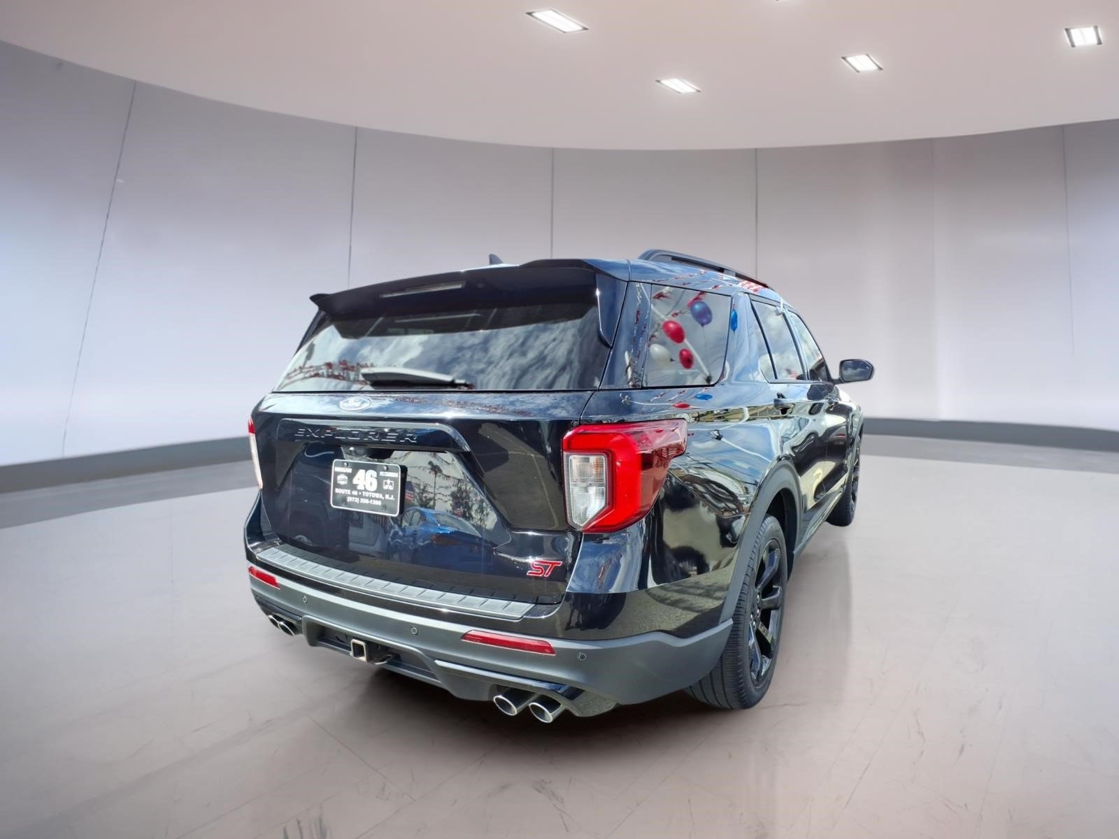 Used 2023 Ford Explorer ST w/ Equipment Group 401A AWD/4WD image 4