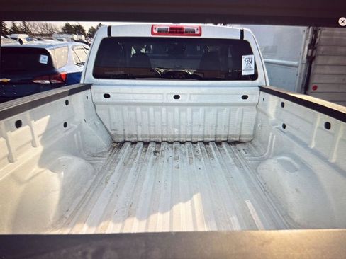 Used 2022 Chevrolet Colorado LT w/ Fleet Safety Package image 8