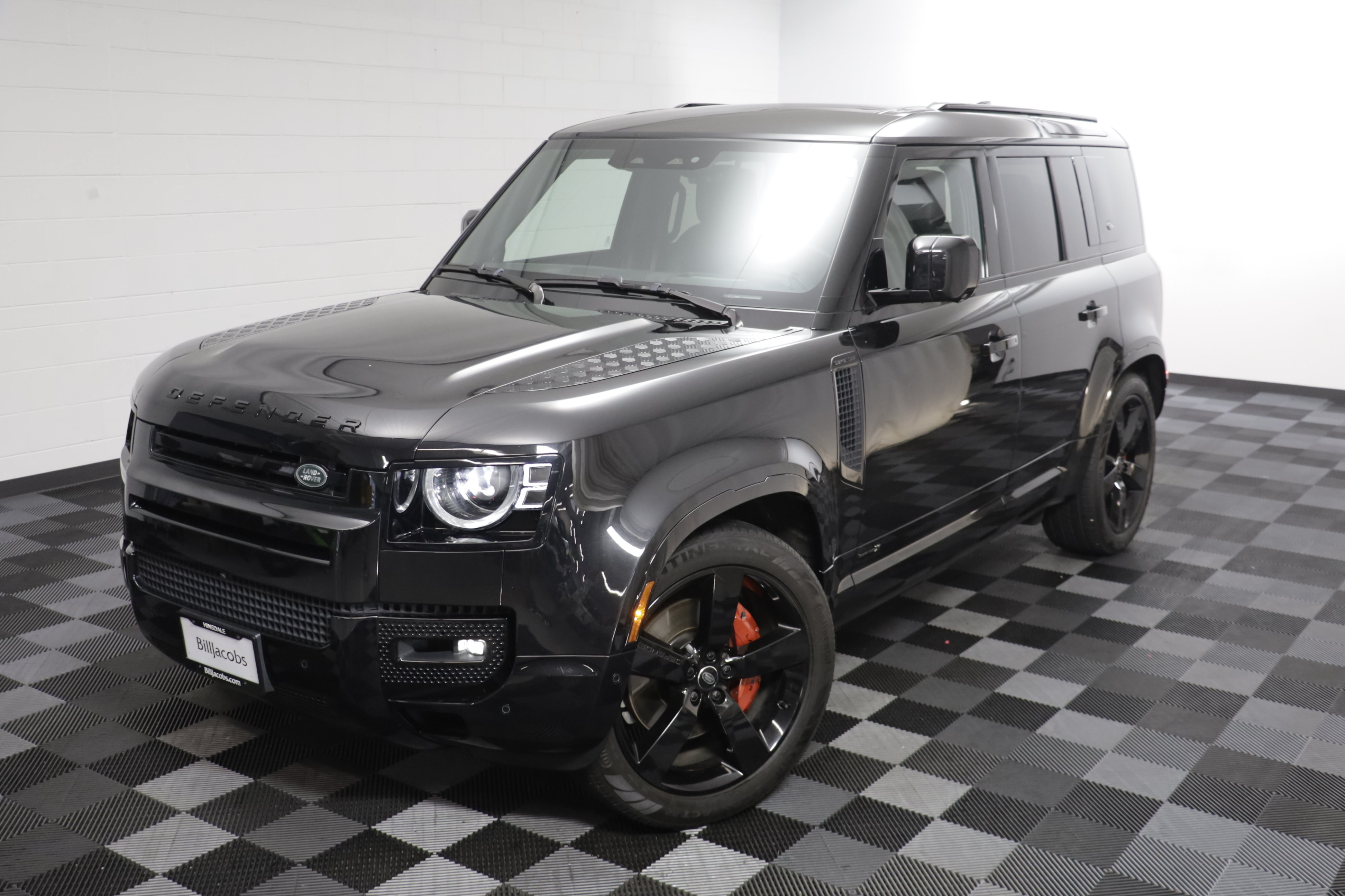 Used 2024 Land Rover Defender 110 X AWD/4WD image 2