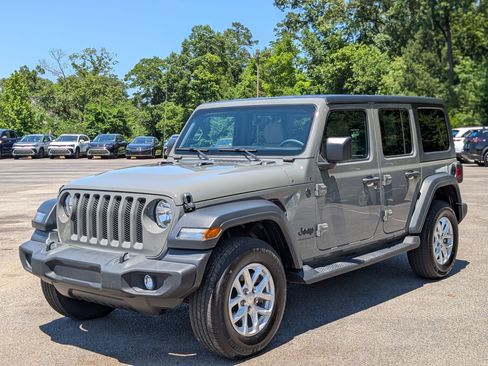 Used 2023 Jeep Wrangler Unlimited Sport AWD/4WD image 5
