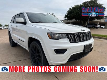 Used 2018 Jeep Grand Cherokee Altitude