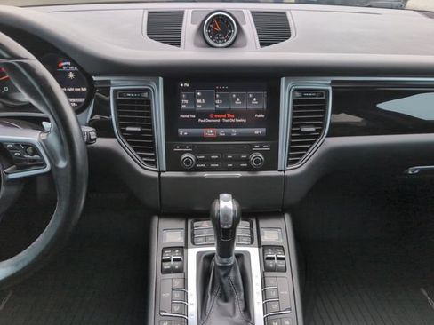 Used 2017 Porsche Macan w/ Premium Package Plus AWD/4WD image 22
