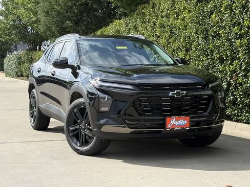 New 2026 Chevrolet Trax ACTIV image 2