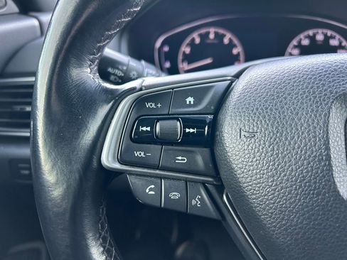 Used 2018 Honda Accord Sport image 18