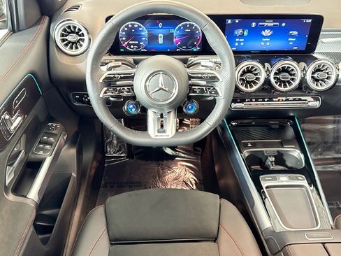 Certified 2025 Mercedes-Benz GLB 35 AMG 4MATIC image 21