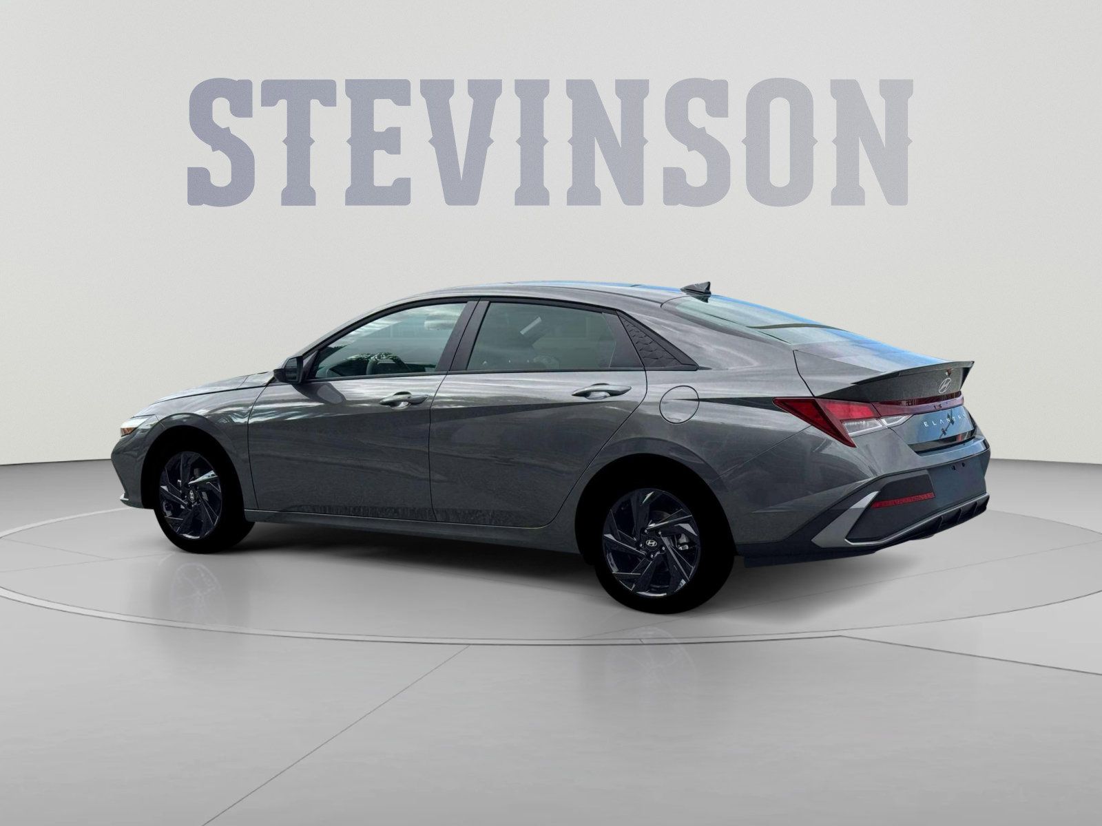 Used 2026 Hyundai Elantra Sport FWD image 4