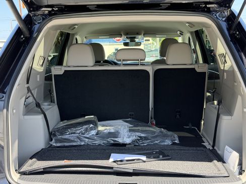 New 2026 Volkswagen Atlas SE image 10