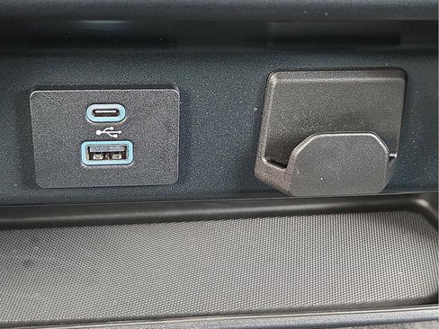 Used 2024 Ford F150 XLT image 21