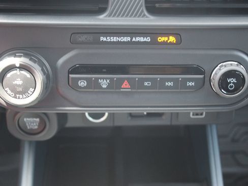 New 2026 Ford Maverick Lariat w/ Black Appearance Package AWD/4WD image 41