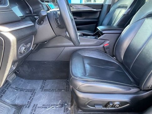 Used 2021 Jeep Grand Cherokee L Limited image 21