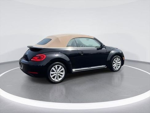 Used 2014 Volkswagen Beetle TDI FWD image 8
