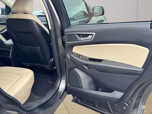 Used 2020 Ford Edge SEL AWD/4WD image 30