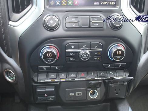 Used 2020 Chevrolet Silverado 1500 RST image 16