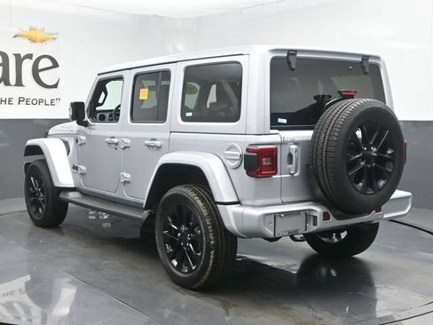 Used 2023 Jeep Wrangler Unlimited Sahara AWD/4WD image 30