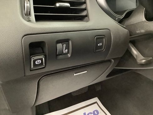 Used 2018 Chevrolet Impala LT FWD image 14