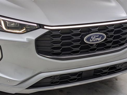 Certified 2023 Ford Escape ST-Line Elite image 40