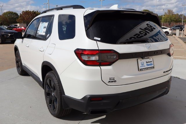 New 2026 Honda Pilot Black Edition image 7