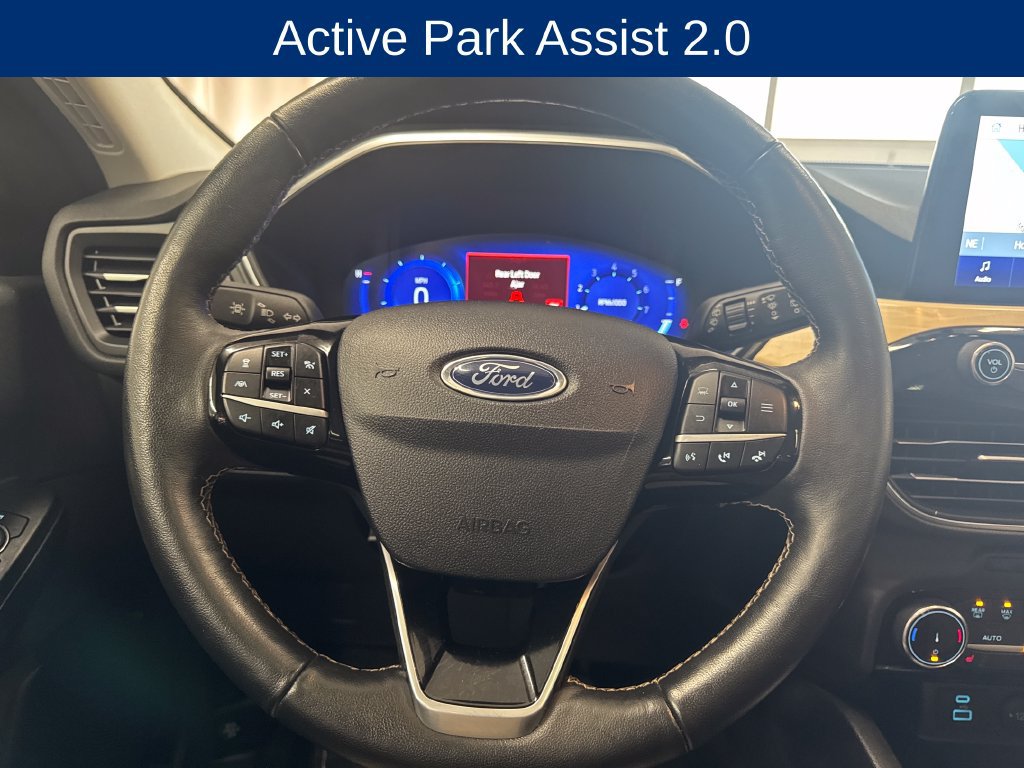 Used 2022 Ford Escape Titanium w/ Titanium Elite Package AWD/4WD image 16