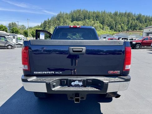 Used 2012 GMC Sierra 2500 SLE w/ SLE Preferred Package AWD/4WD image 5