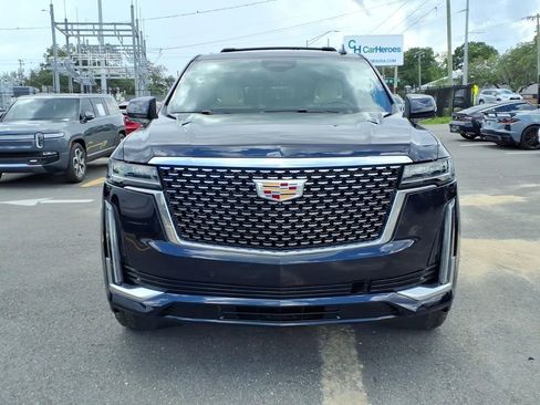 Used 2021 Cadillac Escalade ESV Premium Luxury w/ Performance Package AWD/4WD image 2