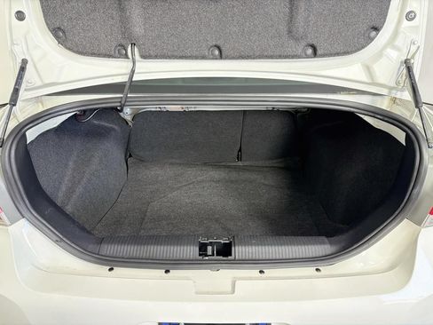 Used 2010 Ford Focus SE FWD image 38