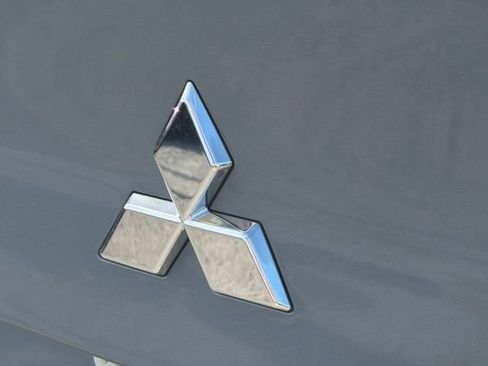 Used 2026 Mitsubishi Outlander SE FWD image 9