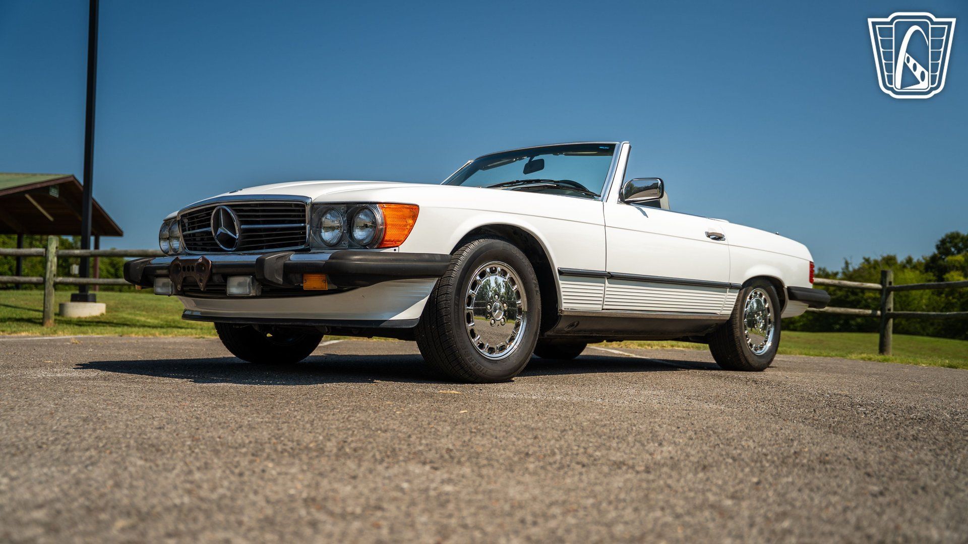 Used 1987 Mercedes-Benz 560 SL image 7
