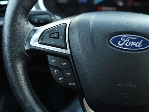 Used 2020 Ford Edge SEL w/ Cold Weather Package AWD/4WD image 14