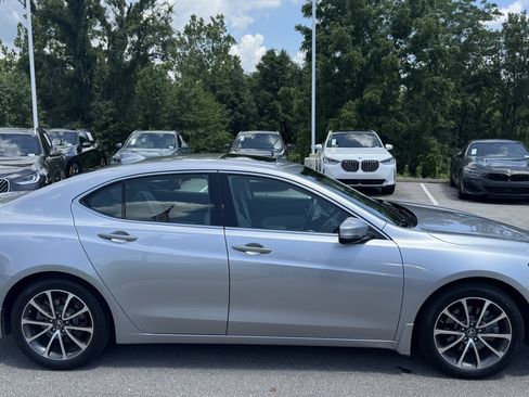 Used 2017 Acura TLX V6 SH-AWD w/ Advance Package image 12