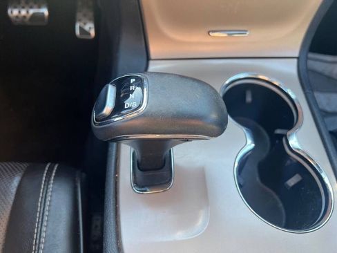 Used 2015 Jeep Grand Cherokee Overland w/ Advanced Technology Group image 19