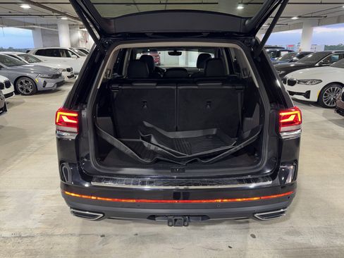 Used 2021 Volkswagen Atlas SE image 14