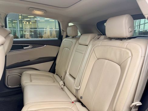 Used 2017 Lincoln MKX Reserve w/ Driver Assistance Package image 13