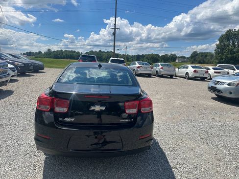 Used 2016 Chevrolet Malibu LT w/ Power Convenience Package FWD image 6