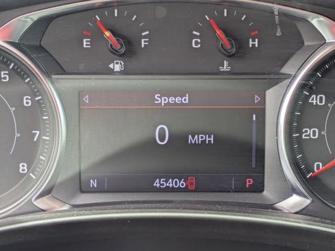 Used 2024 GMC Terrain SLT FWD image 21