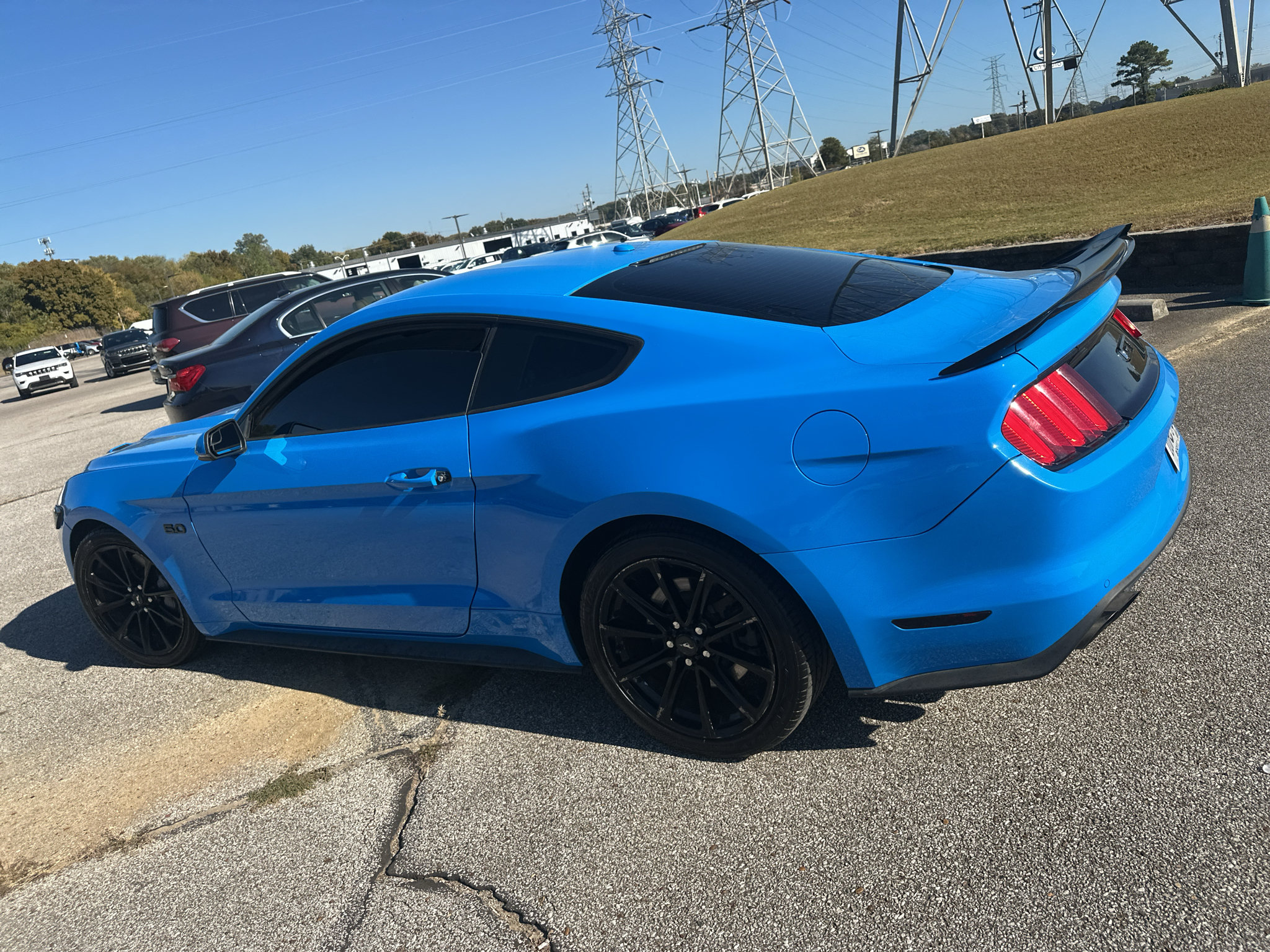 Used 2017 Ford Mustang GT Premium RWD image 16