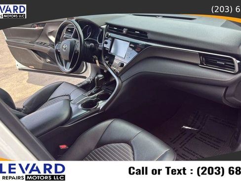 Used 2019 Toyota Camry SE image 35